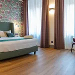 Castel Sant Angelo Luxury Rooms And Tour